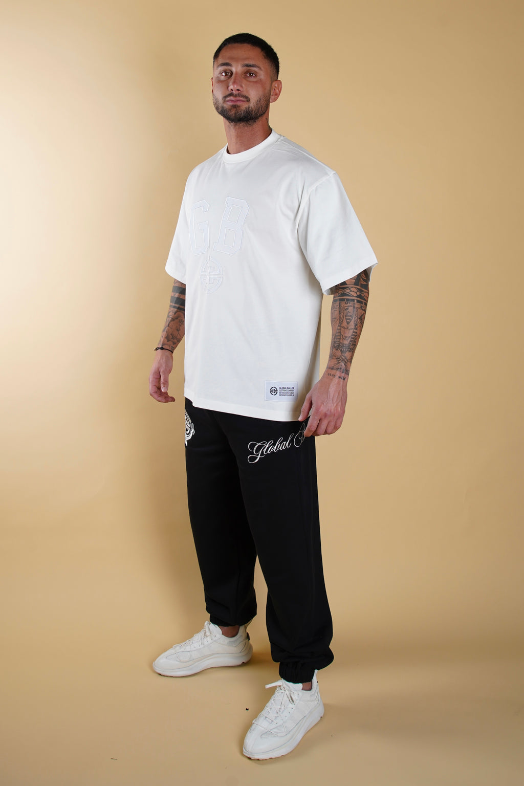 GB INITIAL WHITE T-SHIRT
