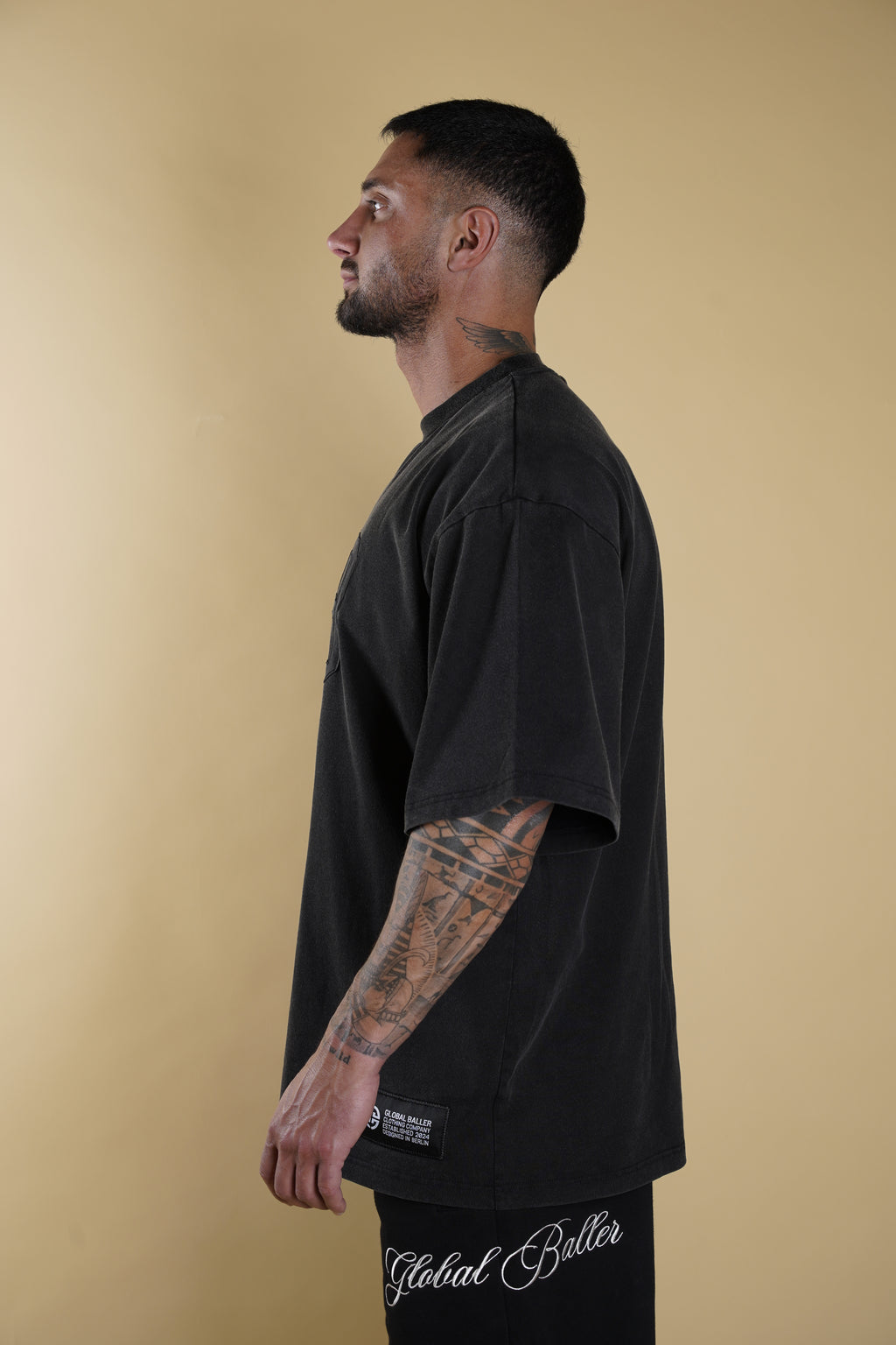 GB INITIAL BLACK WASHED T-SHIRT
