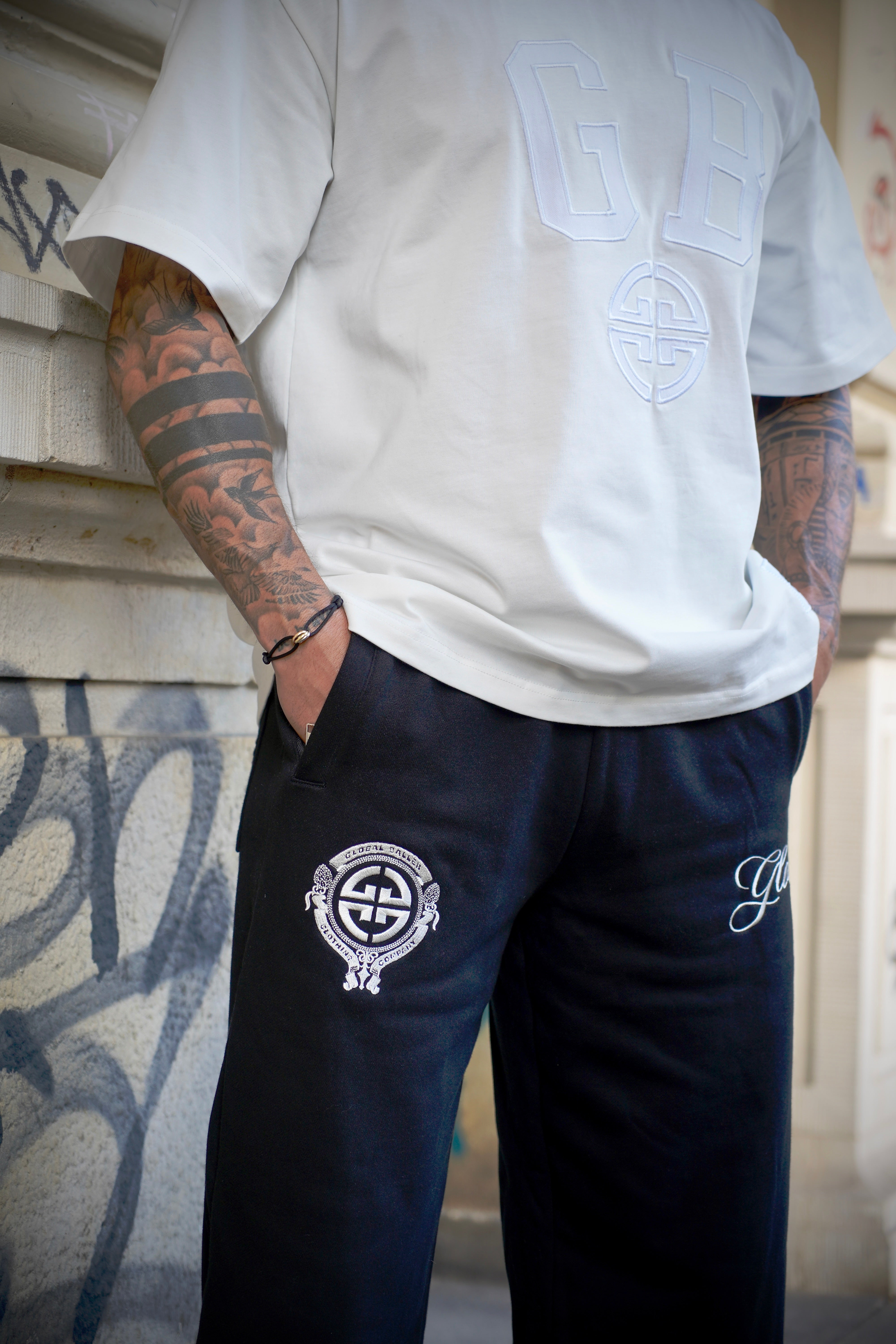 GB INITIAL WHITE T-SHIRT